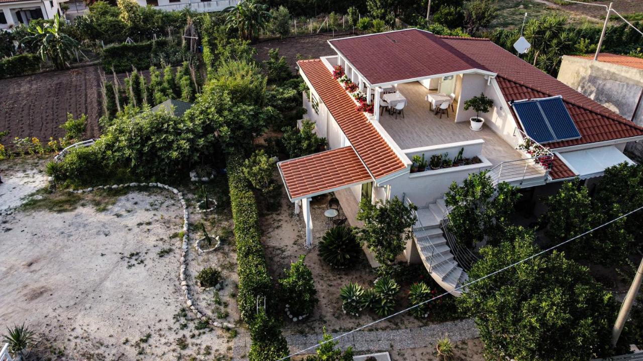 Michelino House Bed & Breakfast Parghelia Exterior foto
