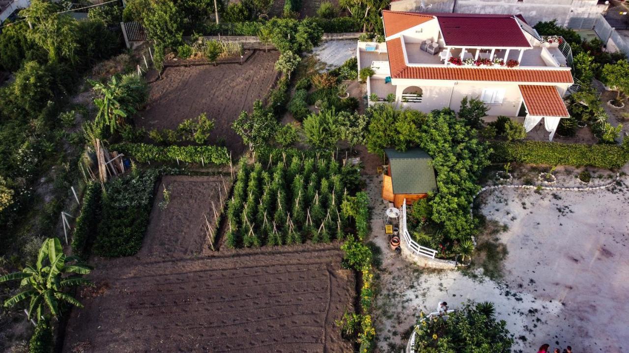 Michelino House Bed & Breakfast Parghelia Exterior foto