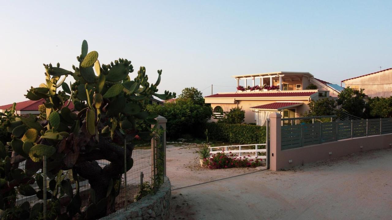 Michelino House Bed & Breakfast Parghelia Exterior foto