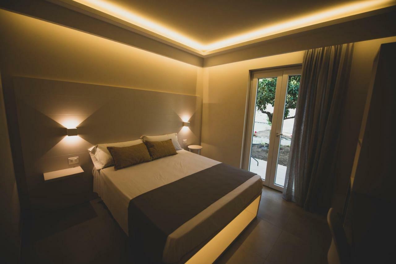 Michelino House Bed & Breakfast Parghelia Exterior foto