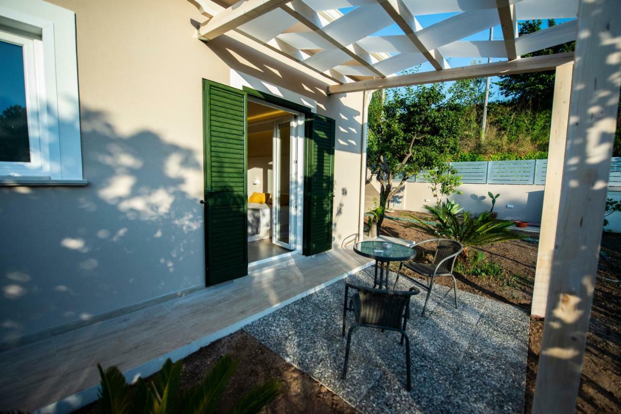 Michelino House Bed & Breakfast Parghelia Exterior foto