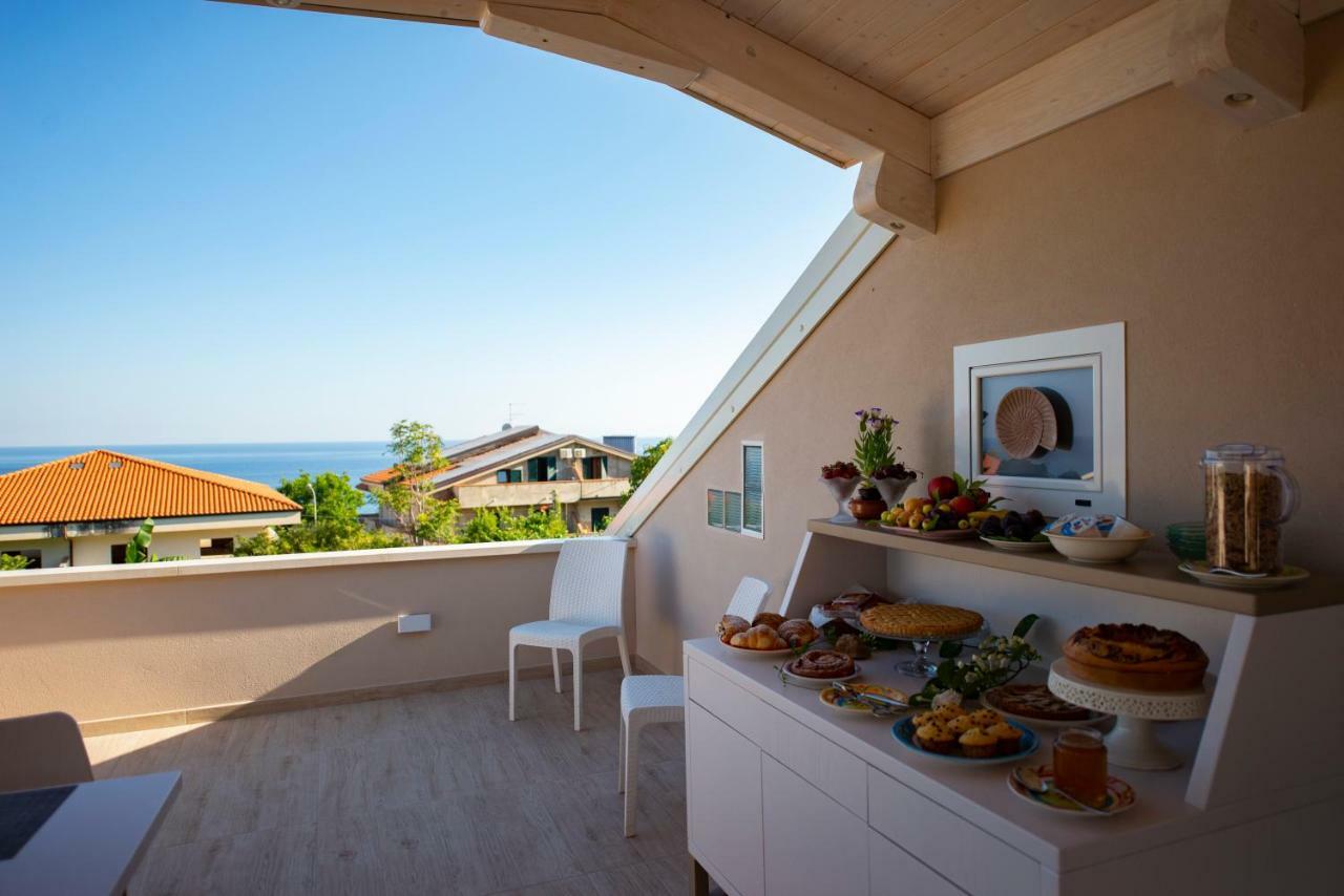 Michelino House Bed & Breakfast Parghelia Exterior foto