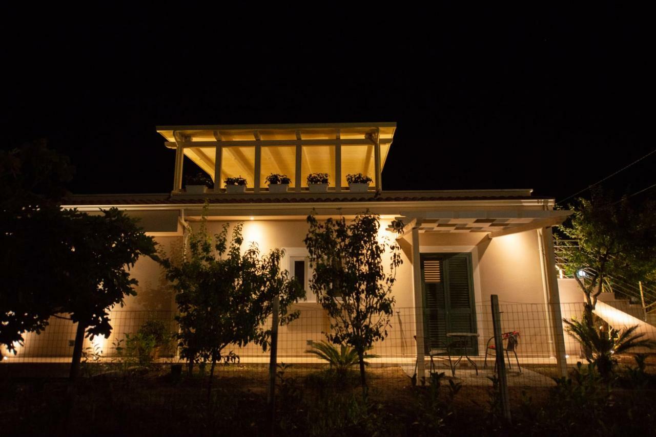 Michelino House Bed & Breakfast Parghelia Exterior foto